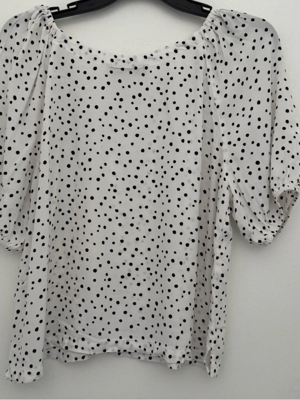 LOFT White Blouse with Black Polka Dots and Puff Sleeves - Picture 2 of 8